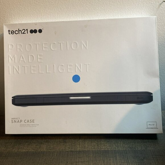 In Box Tech21 Impact‎ Snap Case Apple Macbook Pro 13" Black - Picture 1 of 10